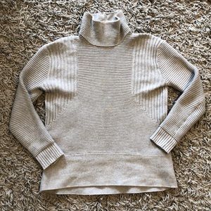 Vince Camuto sweater